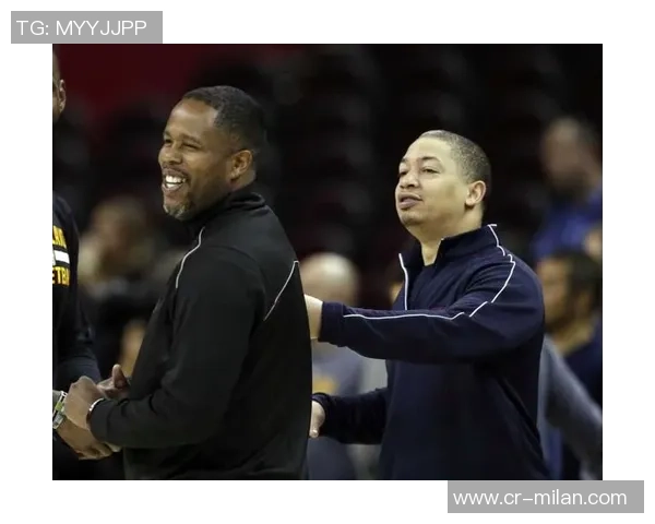 夸梅提醒詹姆斯谨慎挑选身边伙伴以防止重蹈达蒙琼斯覆辙 夸梅提醒詹姆斯谨慎挑选身边伙伴以防止重蹈达蒙琼斯覆辙