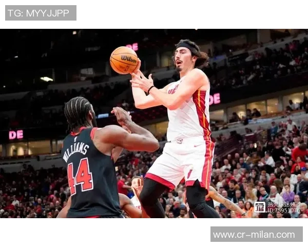 哈克斯强调下半场开局需全力进攻保持领先优势 哈克斯强调下半场开局需全力进攻保持领先优势